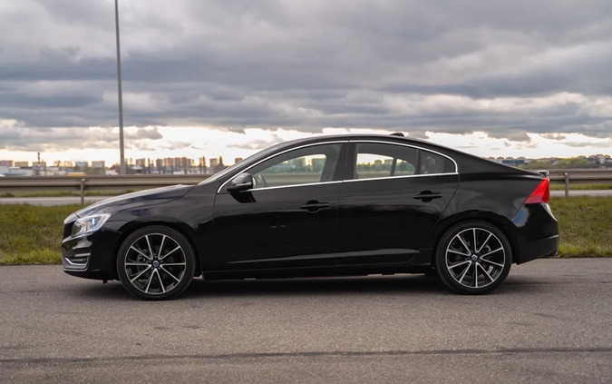 Volvo S60 cena 77800 przebieg: 112000, rok produkcji 2016 z Kutno małe 352